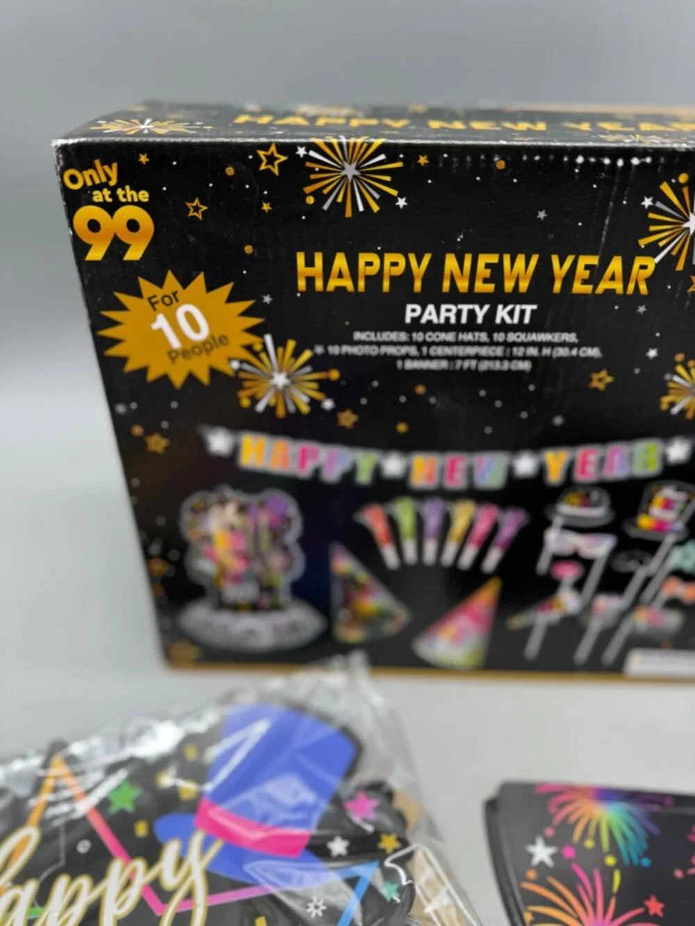 Happy New Year Party Kit For 10 People Includes Hats Squawkers Photo Props READ